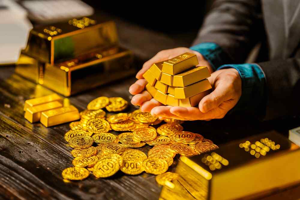 How to Choose the Right Buyer: Local Jeweler vs. Online Platform